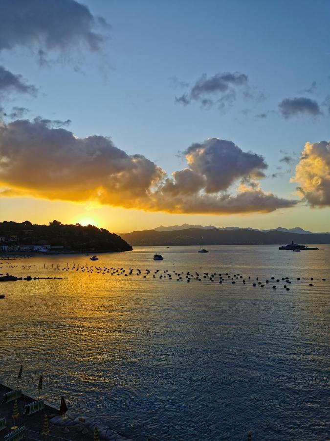 B&B La Palafitta Porto Venere Buitenkant foto