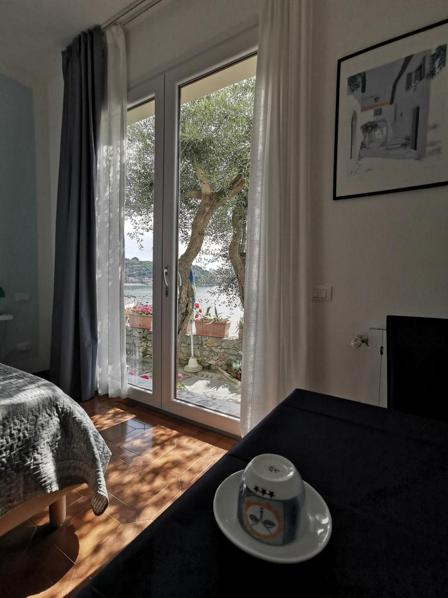 B&B La Palafitta Porto Venere Buitenkant foto